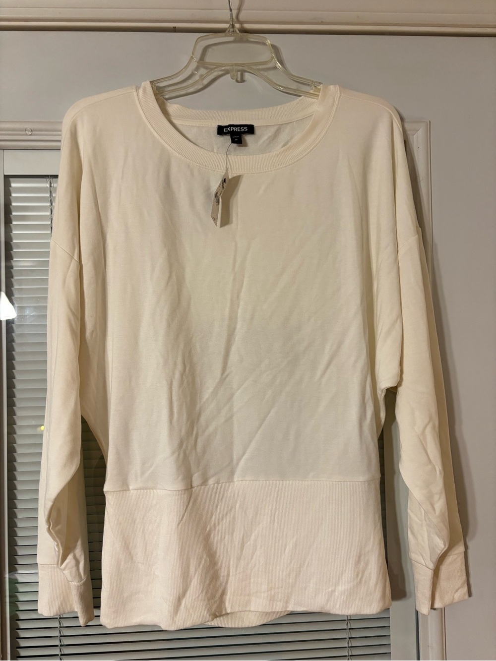 Express Cream Crewneck Pullover Sweatshirt